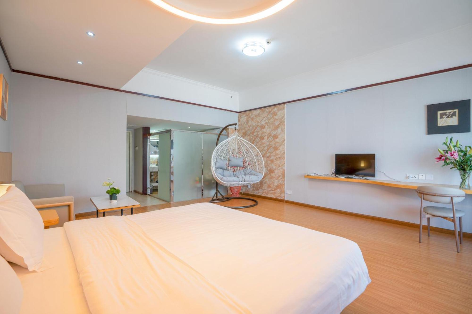 Ha Luo Hotel Kunming Exteriör bild